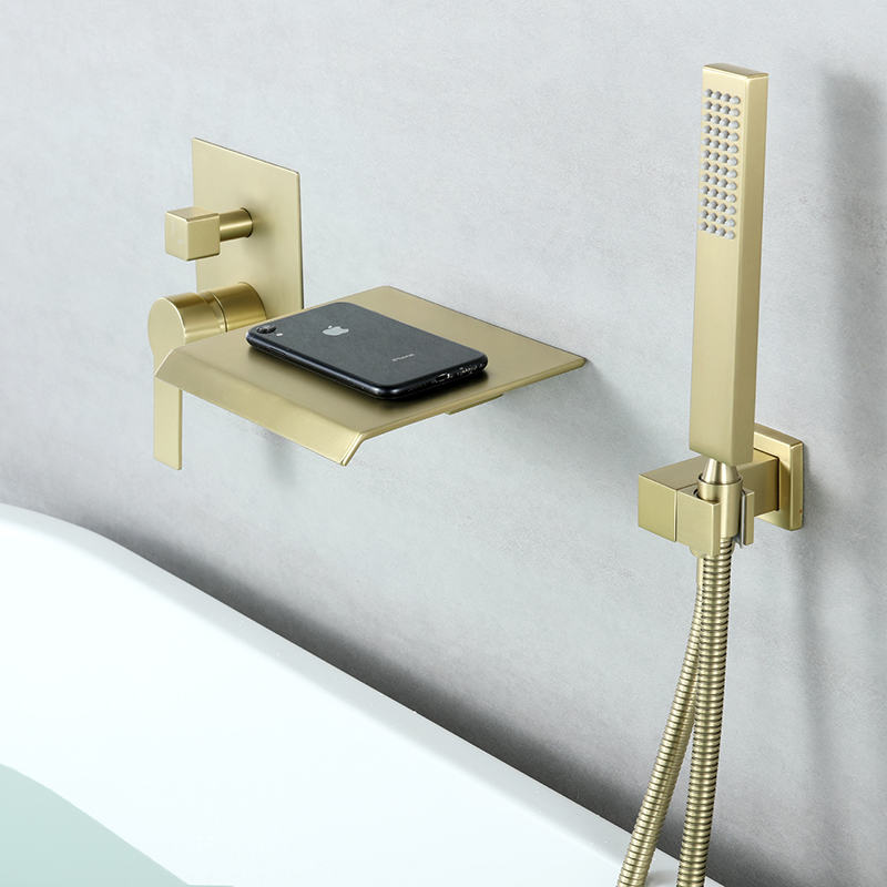Shower Head Clogging Solutions: Silicone vs. Plastic Nozzles (B2B Guide)