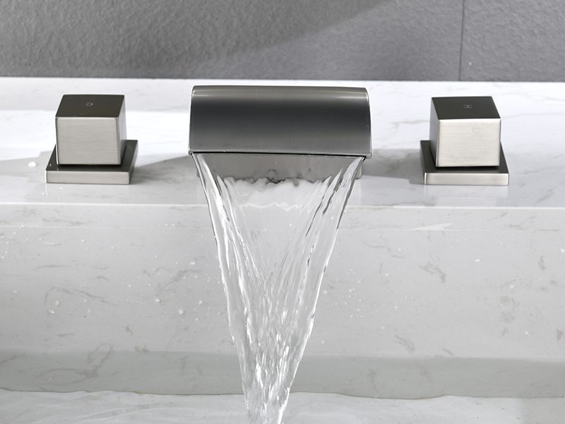 High Flow or False Pressure? 3 Burst Traps of Commercial Pre-rinse Faucet You Can’t Ignore
