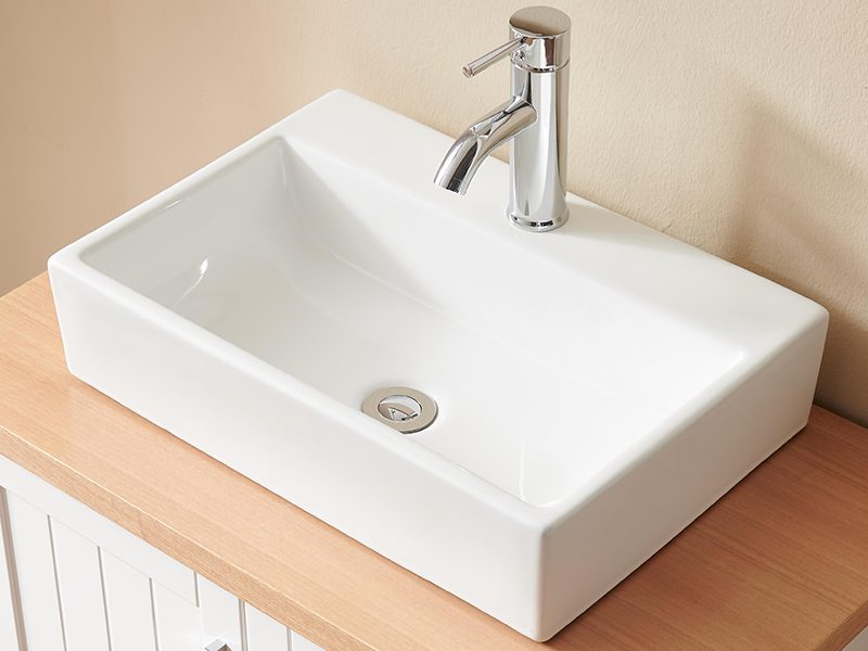 Why 80% of Commercial Bathroom Sinks Turn Yellow in 6 Months (And How Buyers Can Stop It)?